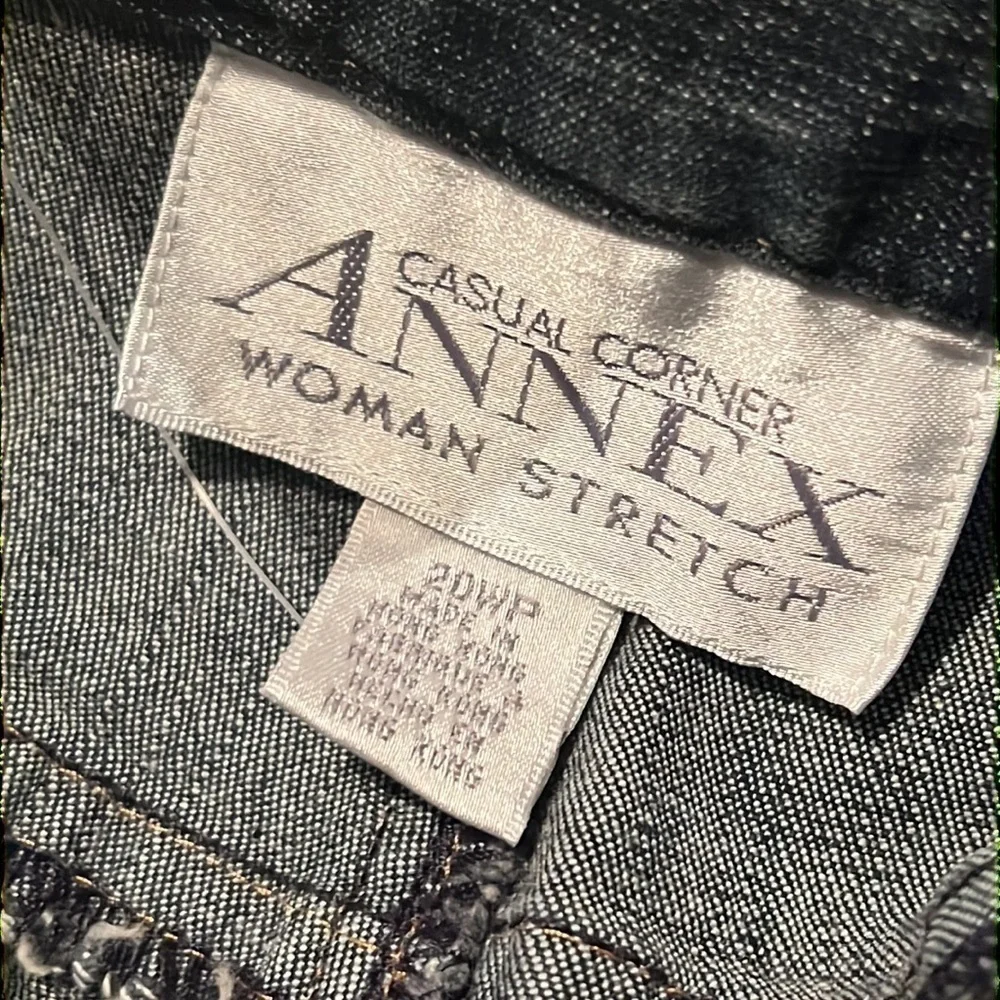 NWT Casual Corner jeans - Picture 3 of 7